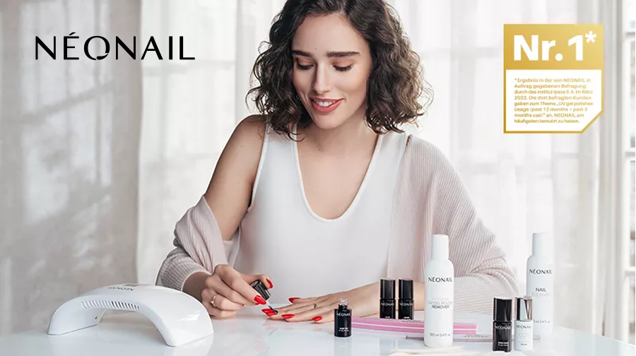Bei der NEONAIL Maniküre mit Cashback & rewardo Gutscheinen sparen