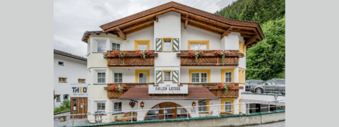 St. Anton am Arlberg / Tirol: Arlen Lodge ****, inkl. Frühstück ab 233€ pro Person